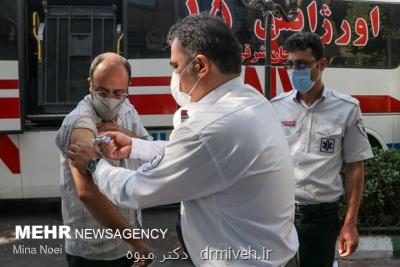بازدید سرپرست سازمان اورژانس از مراکز واکسیناسیون