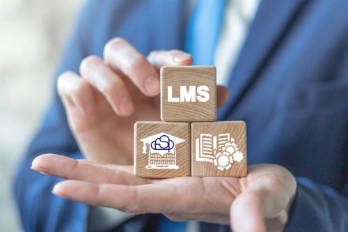 LMS سپیدپندار و تحول در ارزیابی